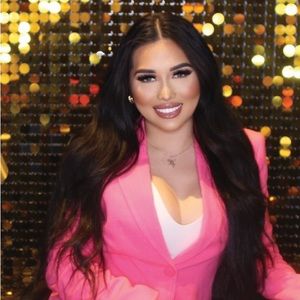 Meet your Posher, Christine